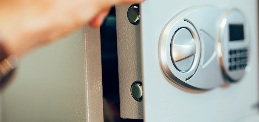 Fingerprint Safe Openers in Mira Monte, CA